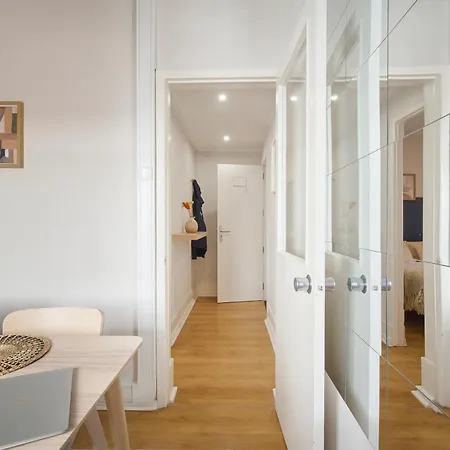 Апартаменти Premium Steps From Avenida Da Liberdade *