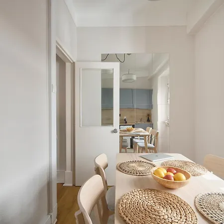 Premium Steps From Avenida Da Liberdade Lisbona