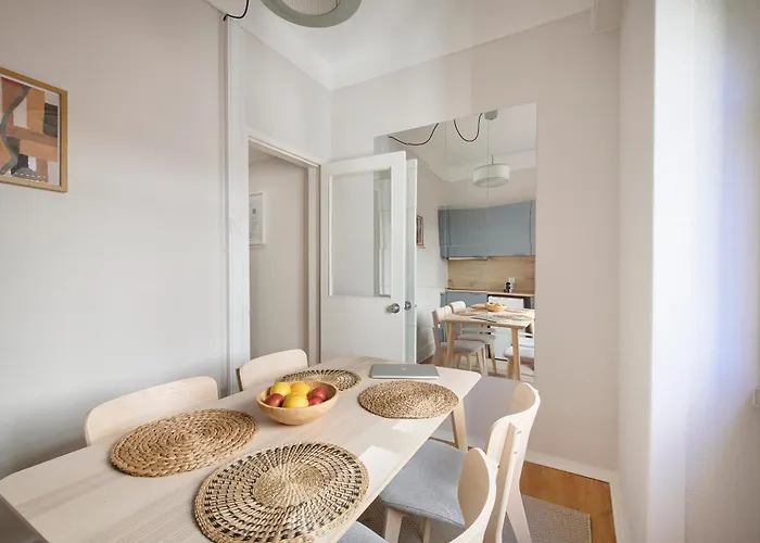 Premium Steps From Avenida Da Liberdade Lizbona