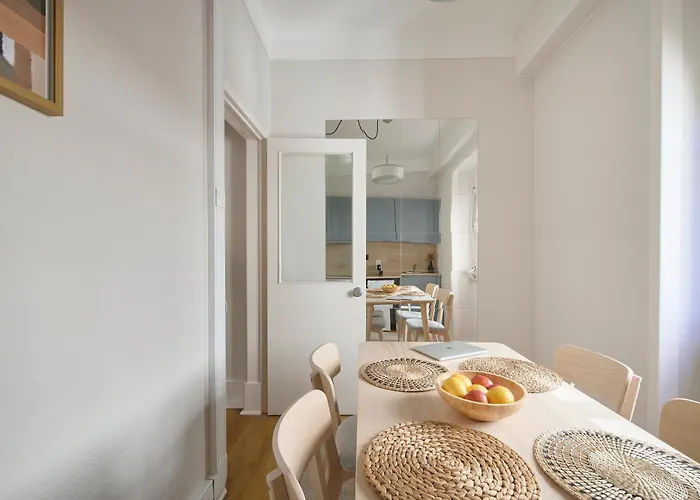 Premium Steps From Avenida Da Liberdade Lizbona